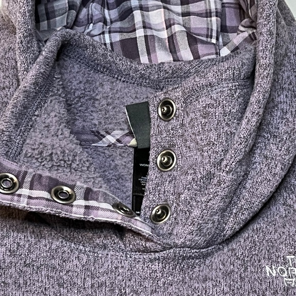 The North Face Purple Hoodie Pullover Button Collar Hood Ski Soft Cozy Size M - Picture 3 of 15